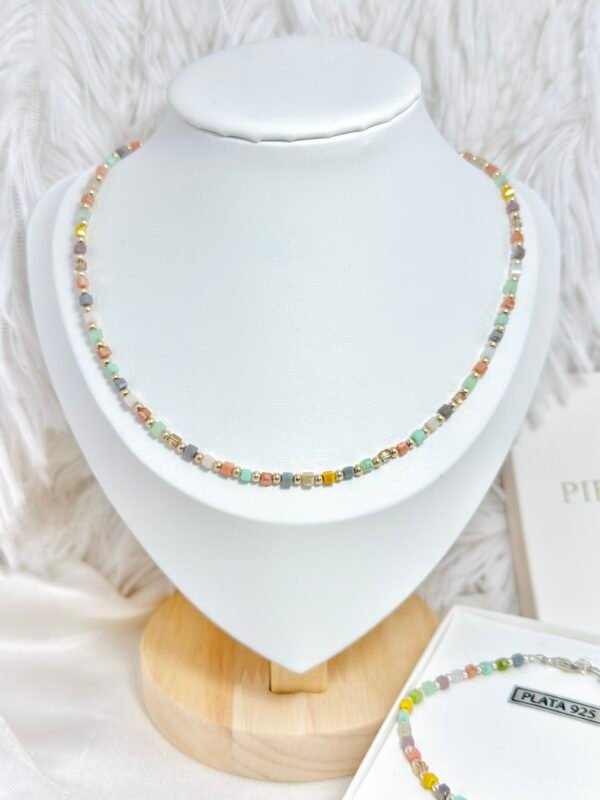 COLLAR CRISTAL CUBO AMARILLO